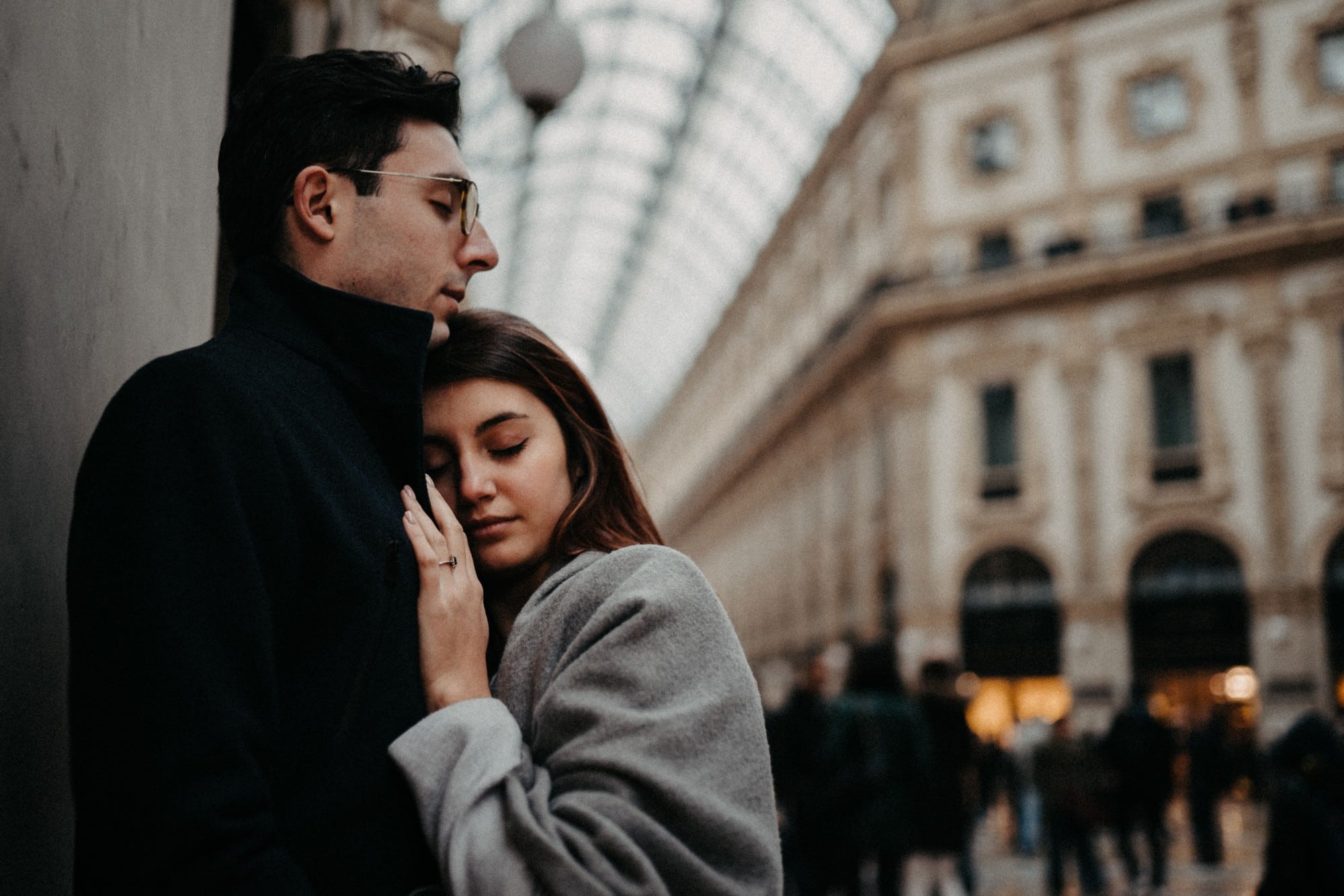 Italy Elopement Photographer & Videographer | Couple hugging in Galleria Vittorio Emanuele in Milan