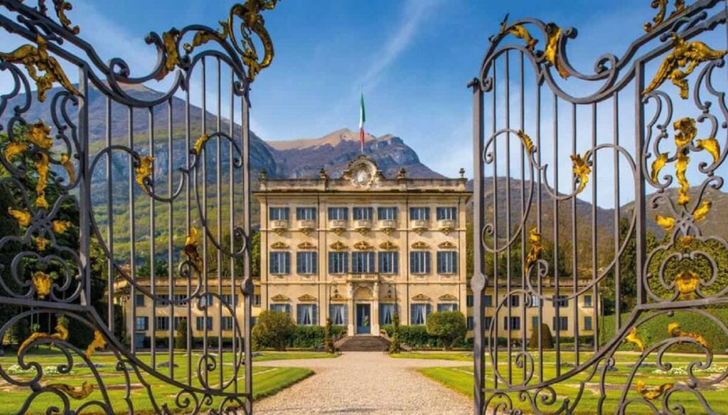 Entrance and gardens of Villa Sola Cabiati - Lake Como Wedding Venues