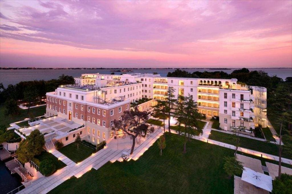 JW Marriot Venice at sunset - Areal View